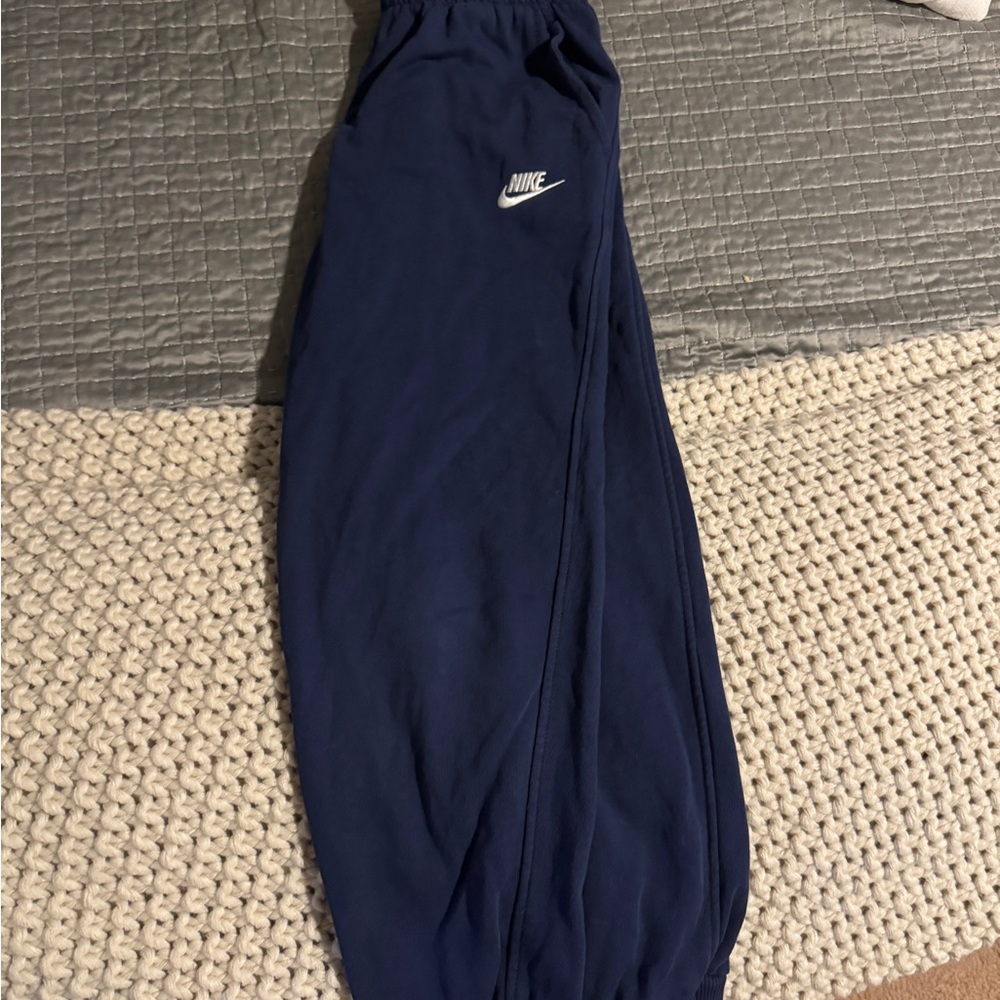 Nike Blue Sweatpants Relaxed Fit Tapered Design